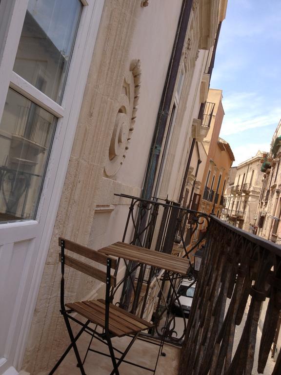 Апартаменты Ortigia Family House Сиракузы Экстерьер фото